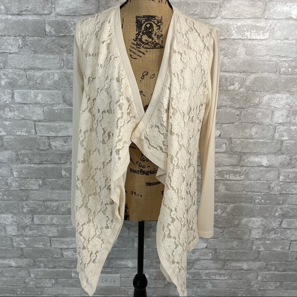 Hazel Lace Floral Drapey Cardigan - Picture 1 of 5